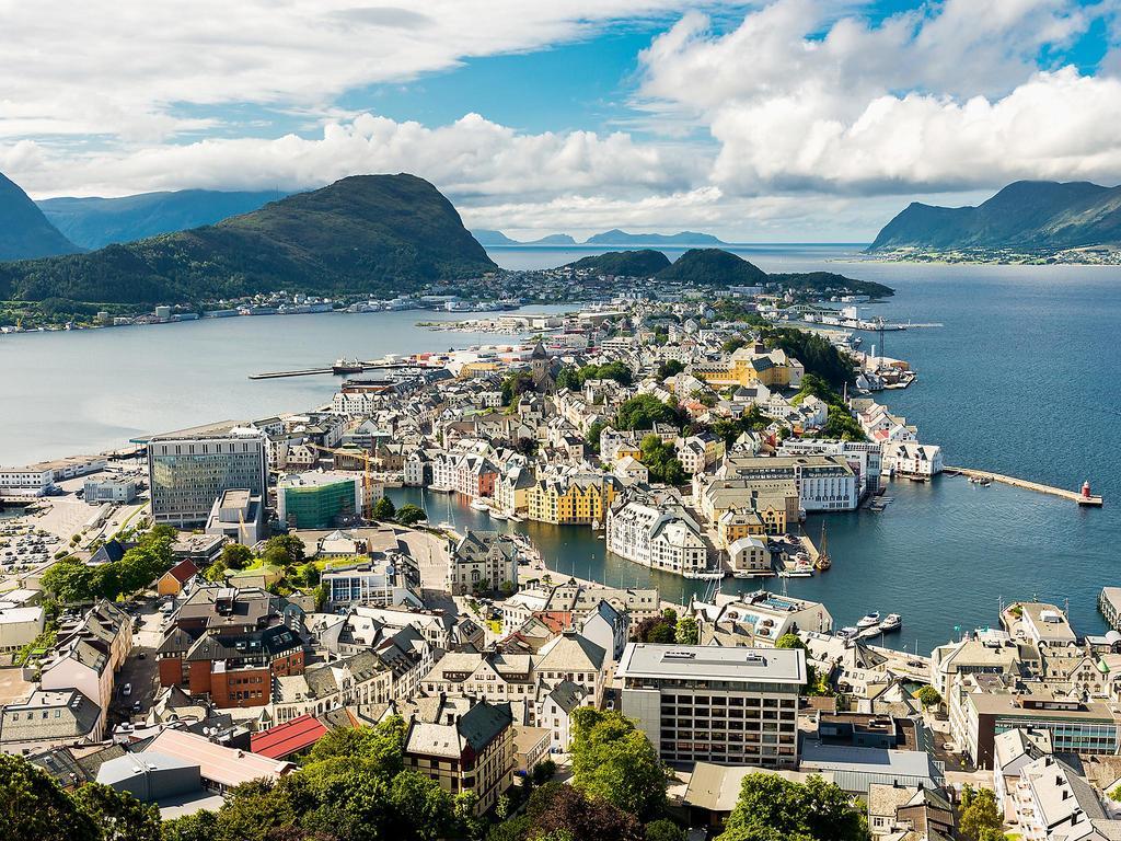 Aalesund Apartments - City Center מראה חיצוני תמונה
